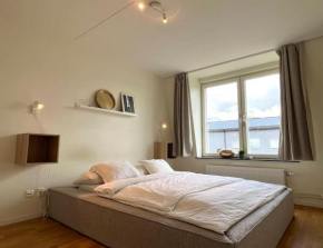 Trerumslägenhet centralt belägen med bubbelpool, Stockholm